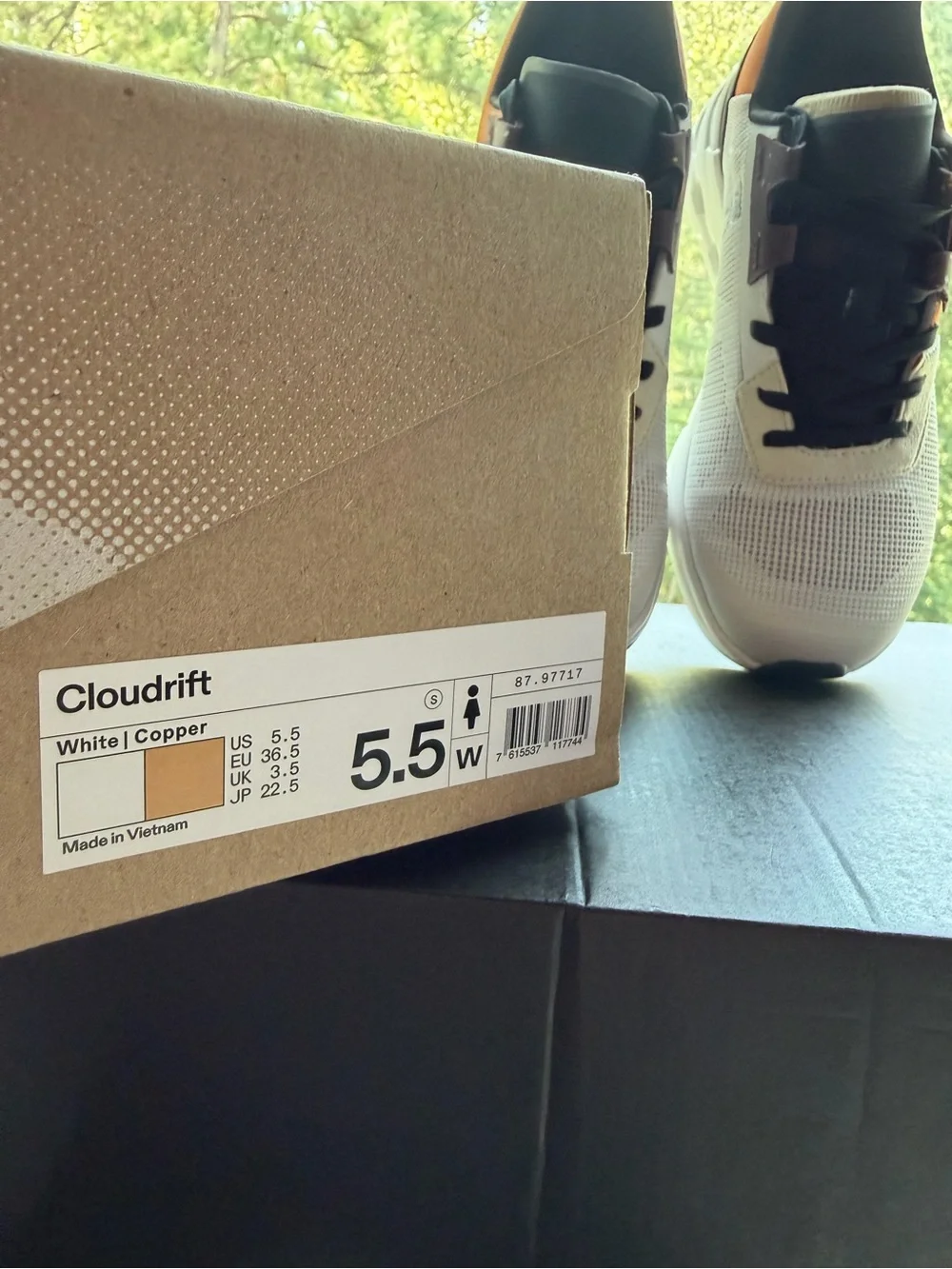 5.5 - On Running woman’s Cloudswift Orange/White Running Shoes